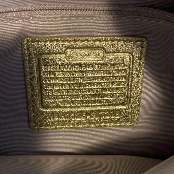 Coach Soho Hobo Leather White, Gold Metallic w/purple interior. 3 int sectns - Picture 4 of 14